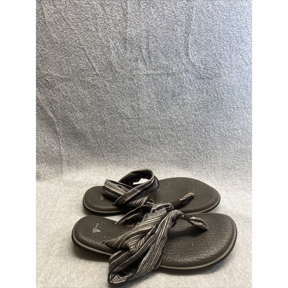 SANUK Women Sz 9 Lot Of 2 Black White Striped Cloth Straps Flat SANDALS Slip On - Picture 5 of 12